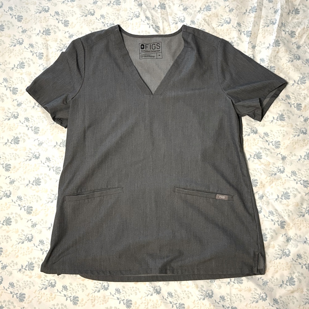 FIGS Technical Collection Scrub Set